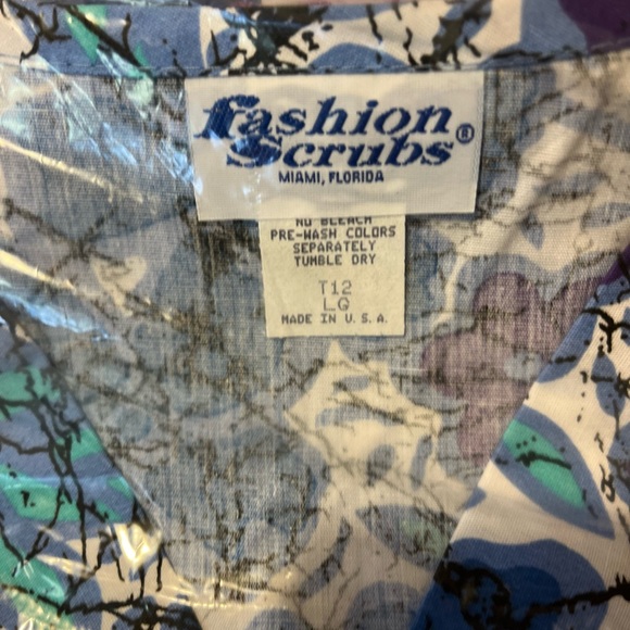 Women’s scrubs top bundle size large 3 pieces L~3 - Picture 4 of 8